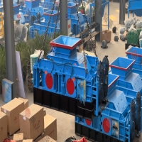 華盛銘液壓對輥機適合鵝卵石製砂，設備型號齊全可參考